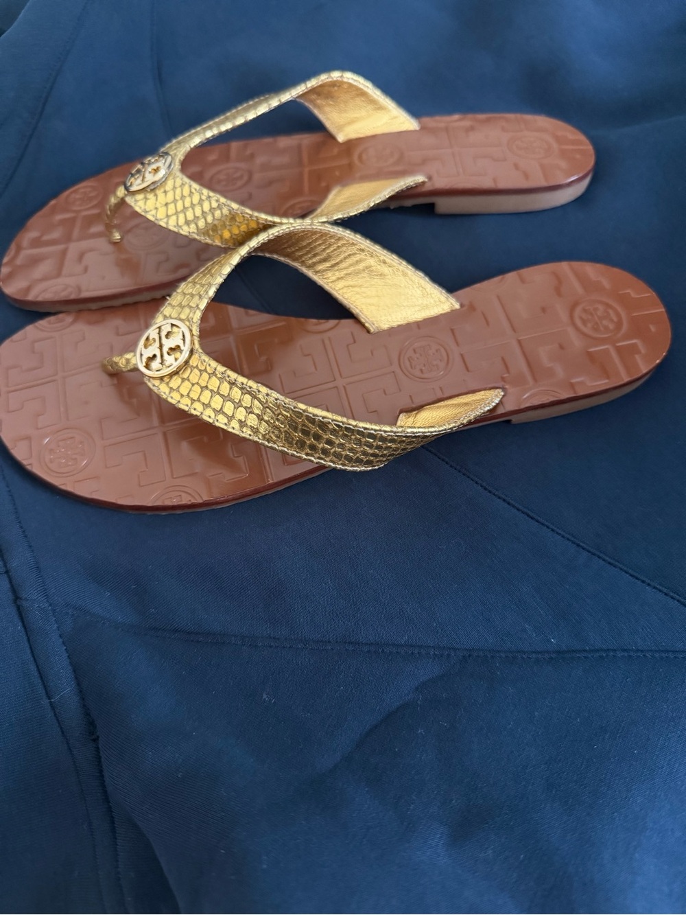 Tory Burch Thong Sandal Size 6